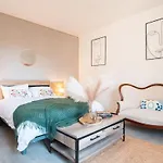 - Private Pool, Garden, Close To Beaches And Spain * Coursan